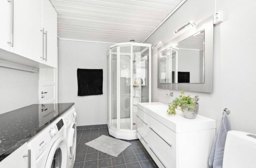 Sjarmerende Familievennlig Hus Med 2 Soverom Kristiansand Buitenkant foto